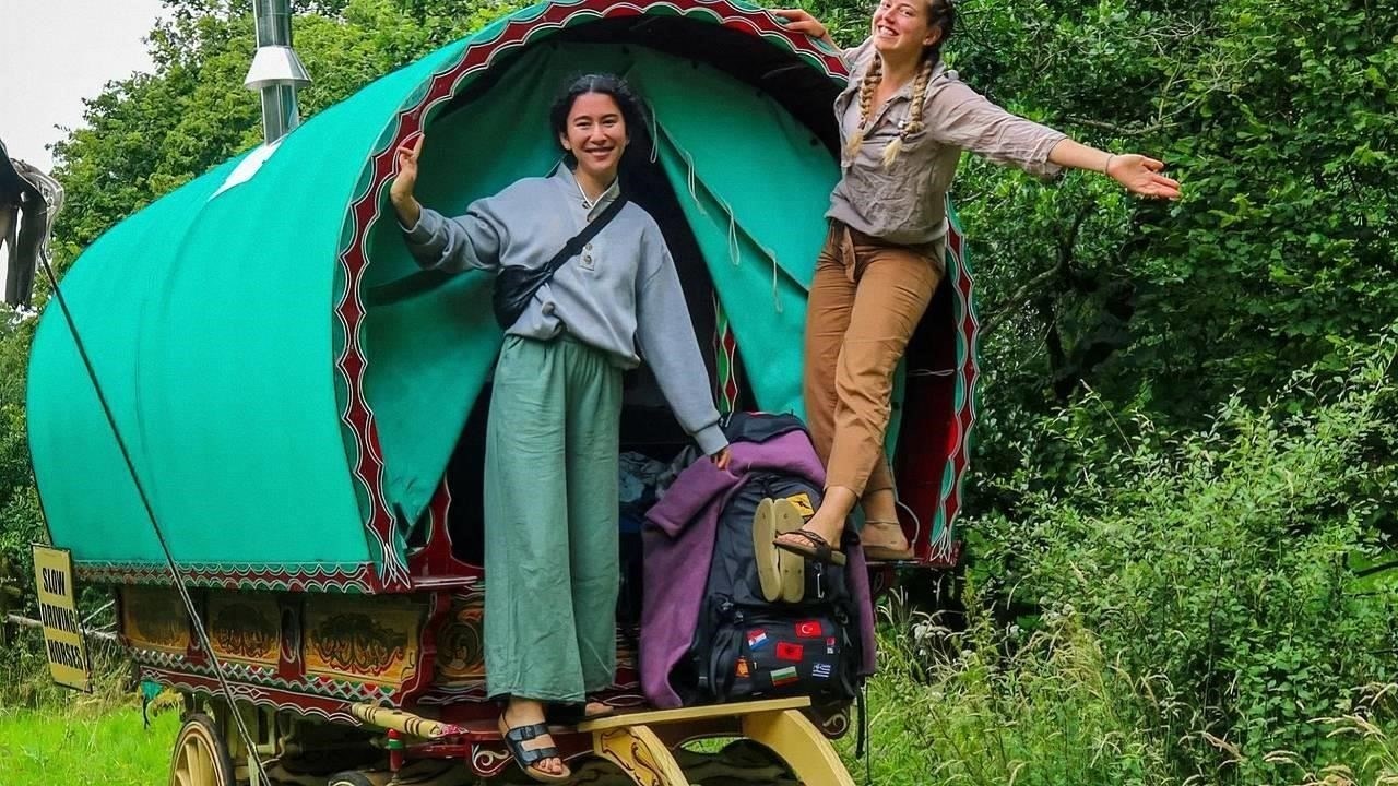 CouchSurfing: Платформа для краткосрочного проживания у местных жителей