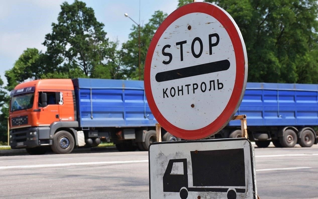 Как грузовые компании пытаются избежать штрафов с помощью датчиков контроля