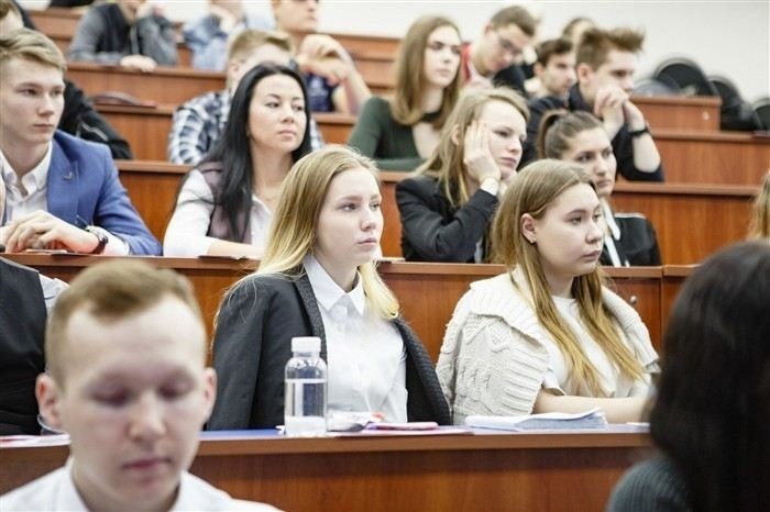 Как наладить контакт с преподавателями и наставниками для поддержки