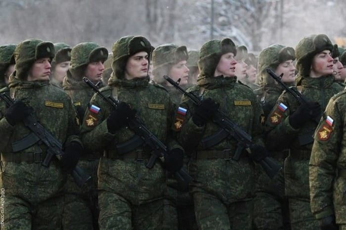 Ежедневный распорядок службы в армии России: что предстоит солдатам