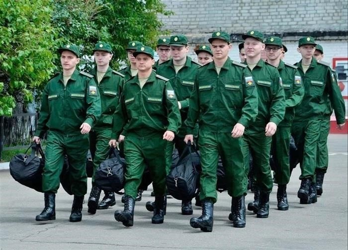 Критерии отбора: Требования к возрасту, образованию и гражданству